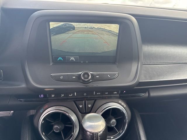 Used 2018 Chevrolet Camaro LT image 4