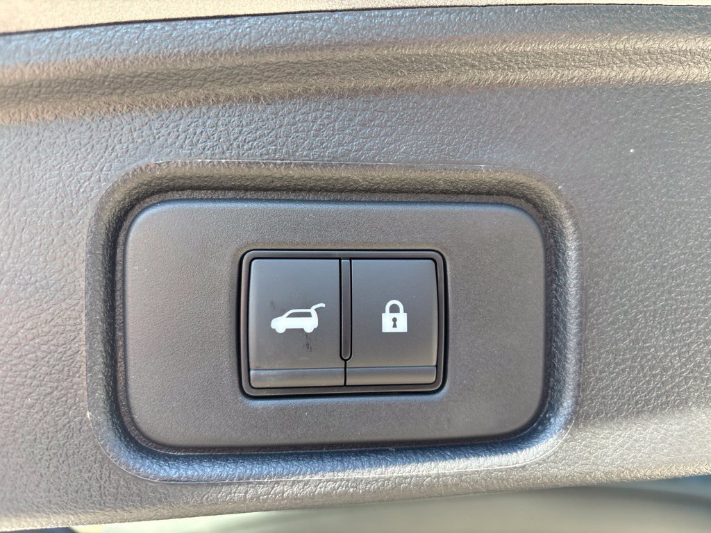 Certified 2025 Nissan Pathfinder SV AWD/4WD image 8