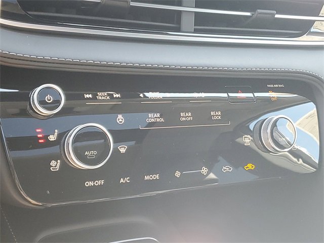 New 2026 INFINITI QX60 Luxe w/ Cargo Package image 28