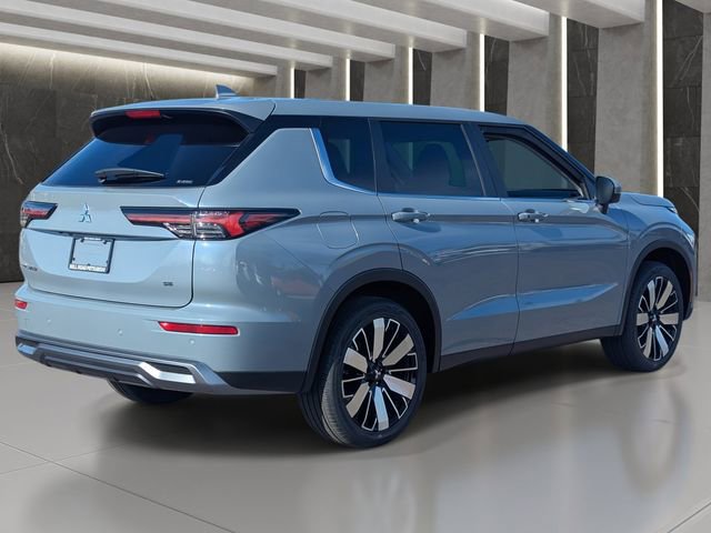 New 2026 Mitsubishi Outlander SE AWD/4WD image 3