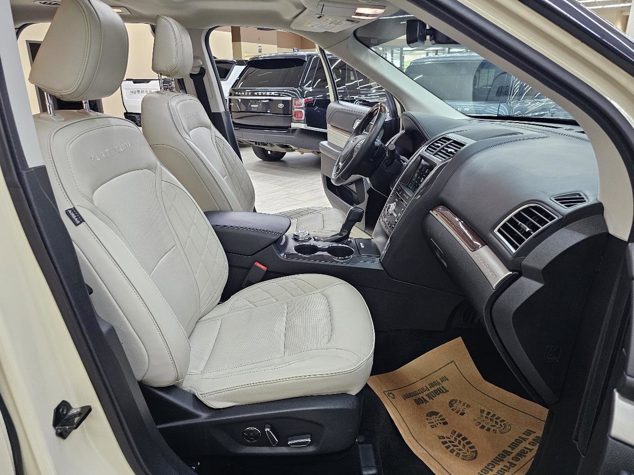 Used 2018 Ford Explorer Platinum image 22