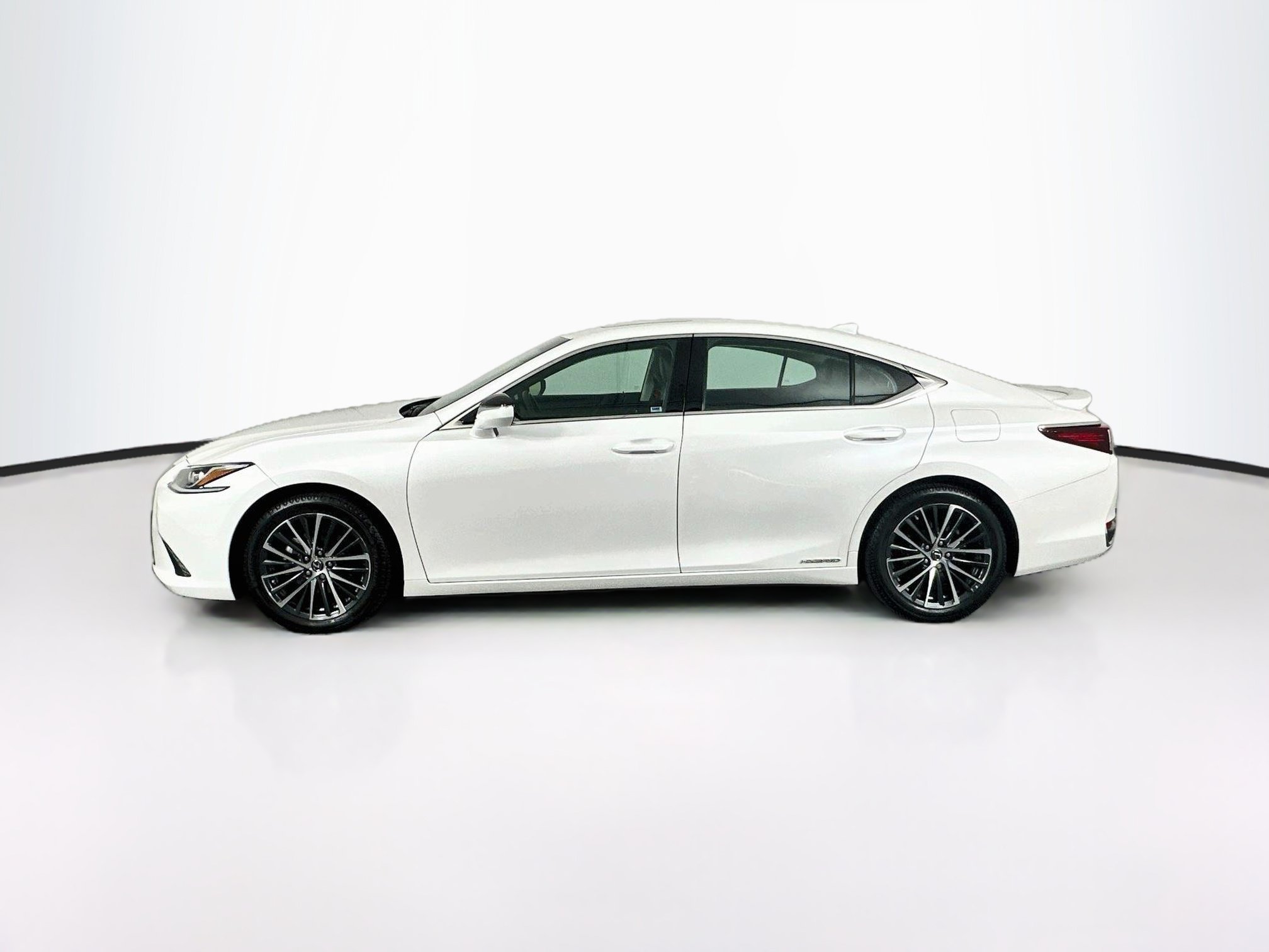 Used 2022 Lexus ES 300h w/ Premium Package FWD image 4
