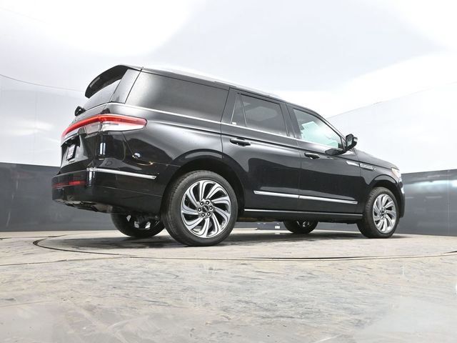Used 2024 Lincoln Navigator Reserve image 56