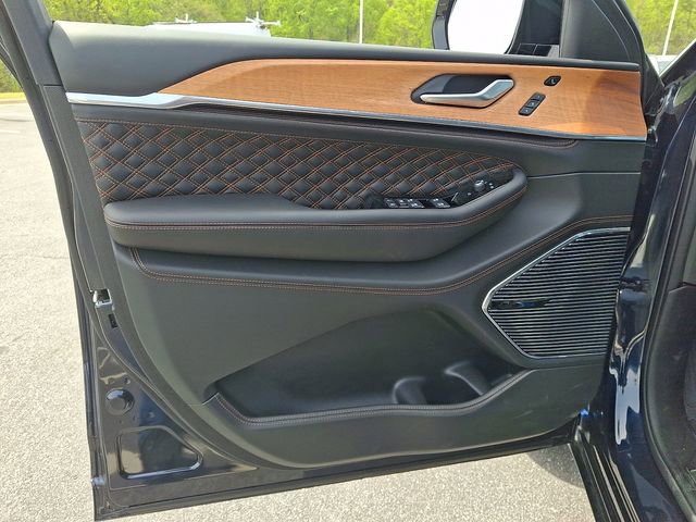 Used 2023 Jeep Grand Cherokee L Summit image 12