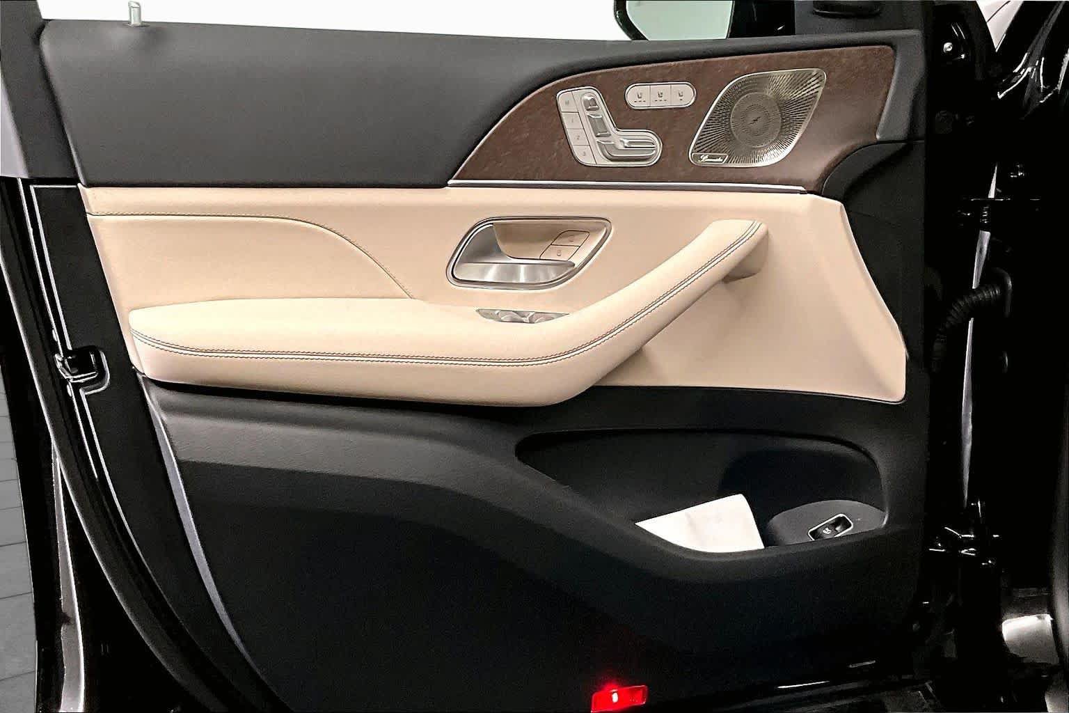 New 2027 Mercedes-Benz GLS 450 4MATIC image 12