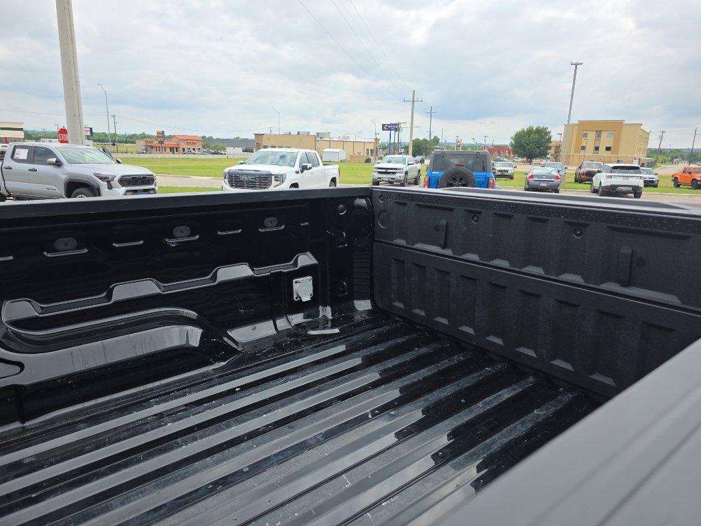 Used 2023 GMC Canyon AT4 w/ AT4 Premium Package AWD/4WD image 15