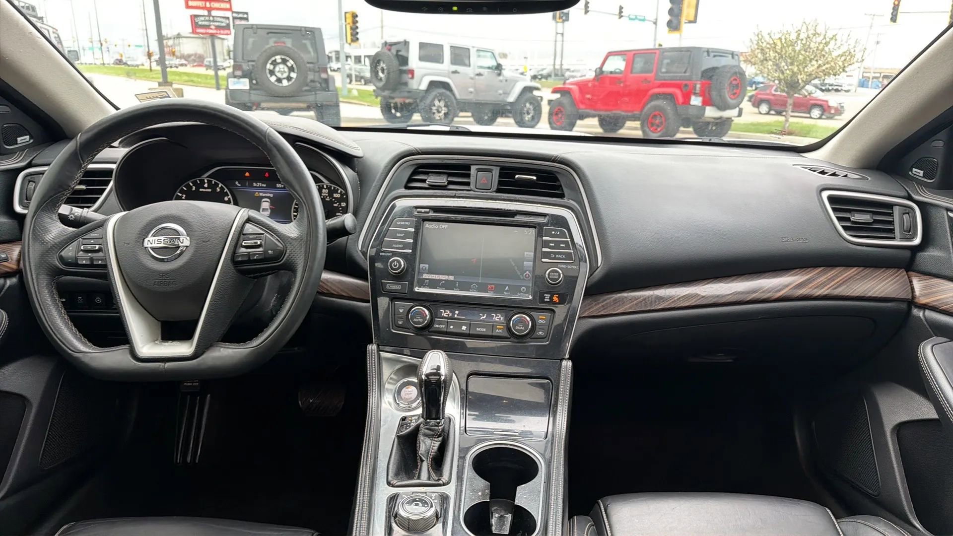 Used 2018 Nissan Maxima Platinum image 41