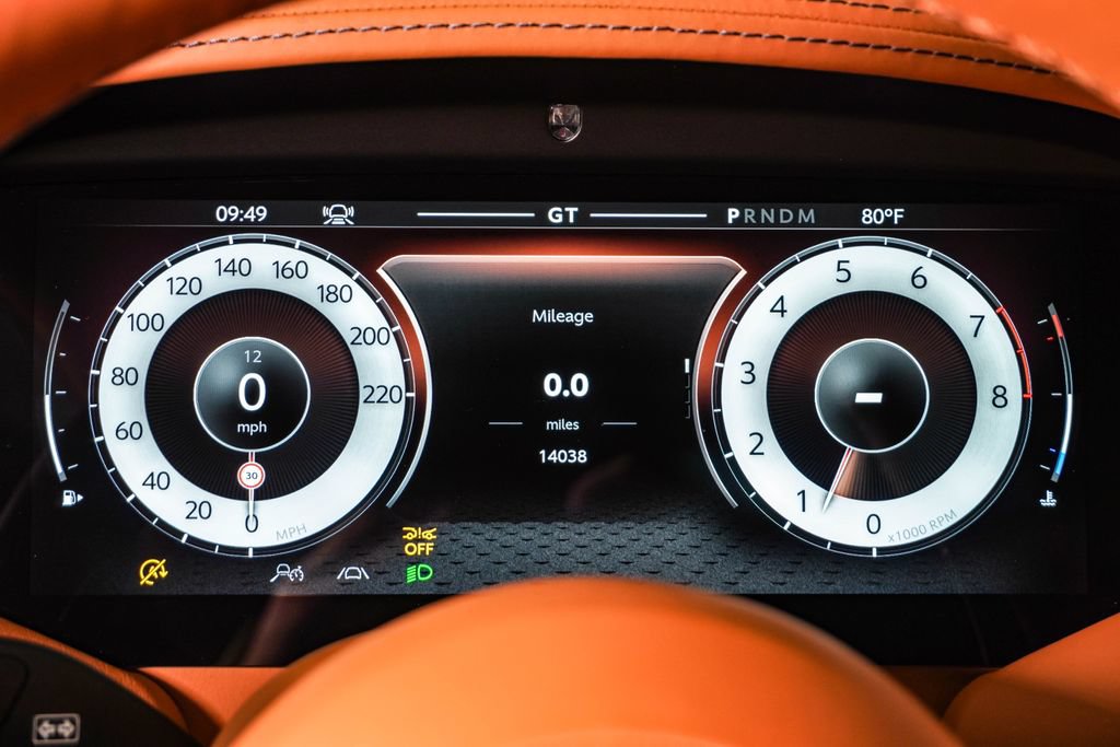 Used 2025 Aston Martin DB12 Coupe RWD image 27
