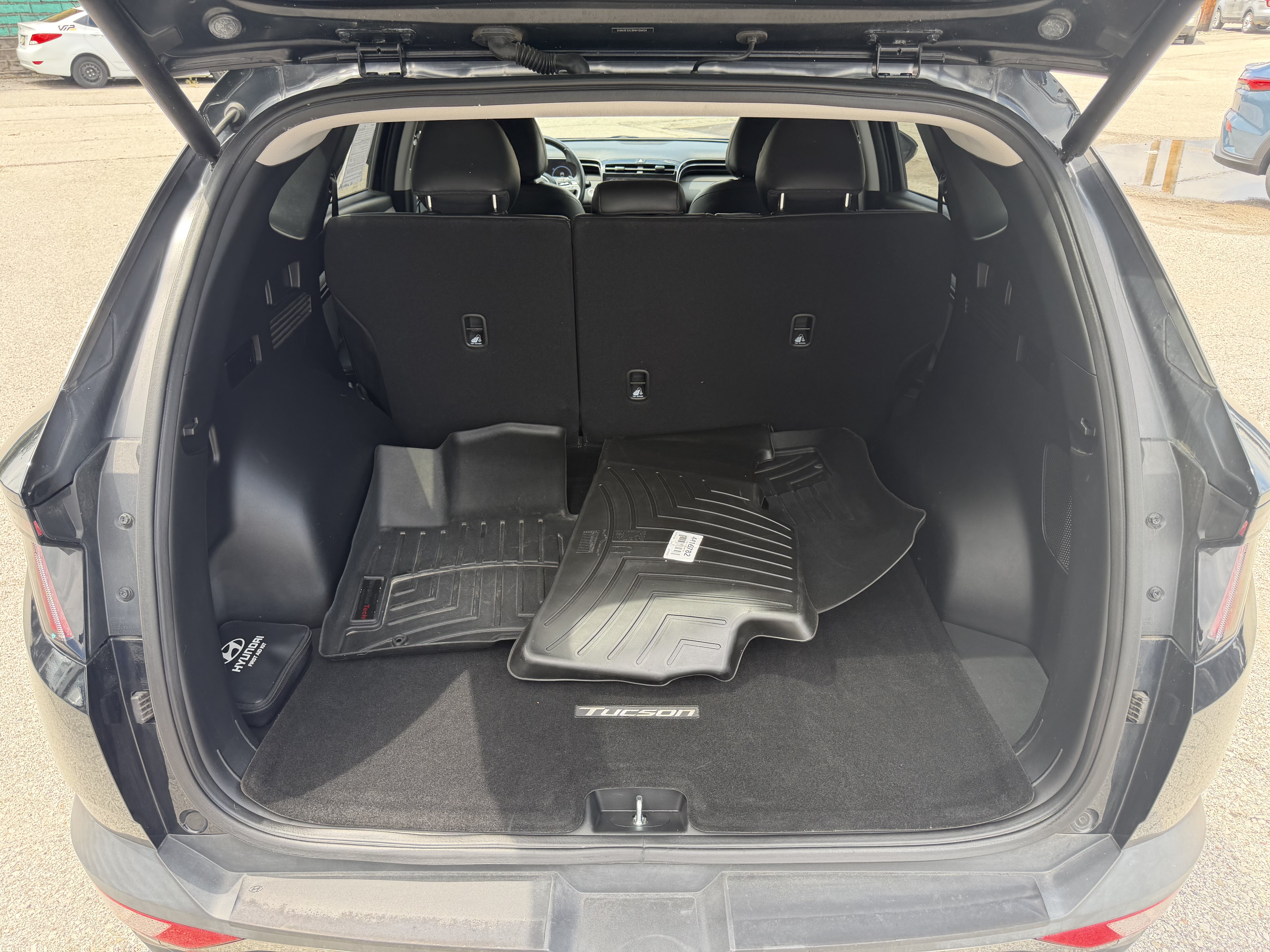 Used 2022 Hyundai Tucson Limited w/ Cargo Package FWD image 9