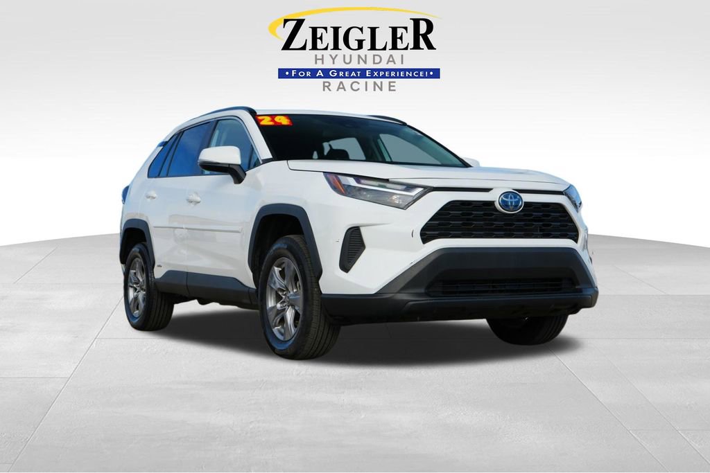 Used 2024 Toyota RAV4 LE image 1