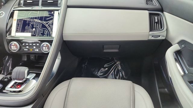 Used 2024 Jaguar E-PACE R-Dynamic SE image 35