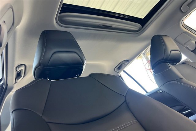 Used 2025 Toyota RAV4 XLE Premium image 15