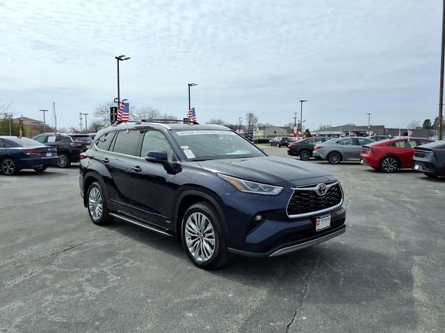 New 2026 Toyota Highlander Platinum image 5