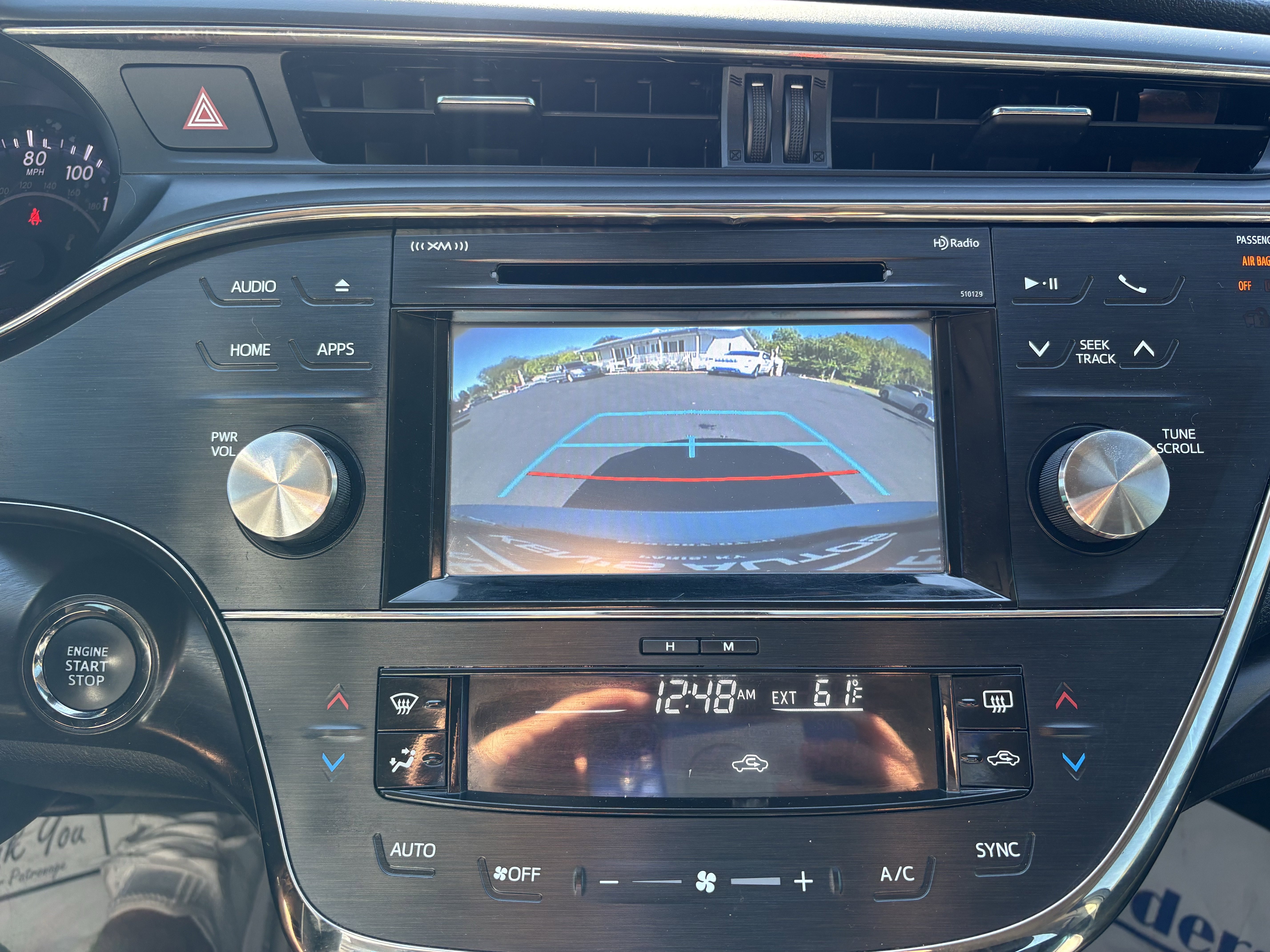 Used 2017 Toyota Avalon XLE image 18