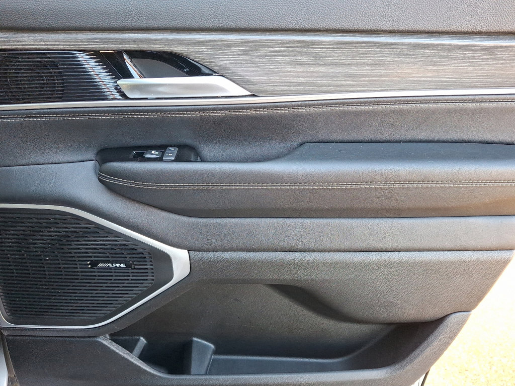 Used 2024 Jeep Wagoneer Series III image 14