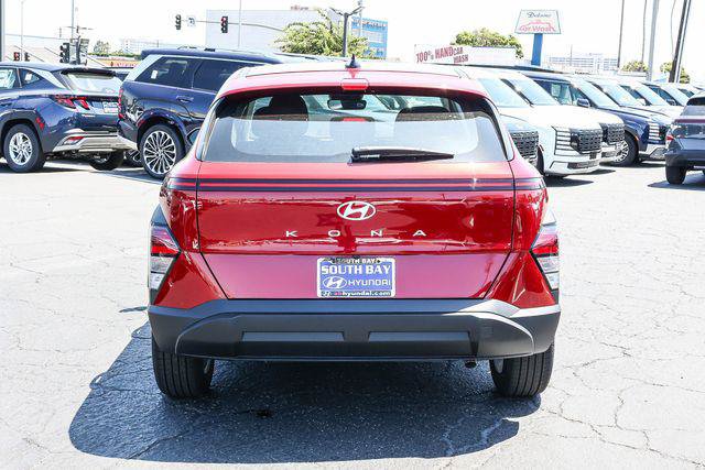 New 2027 Hyundai Kona SE FWD image 5
