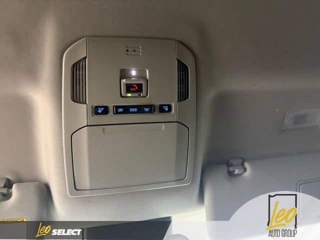 Used 2021 Toyota Highlander LE image 21