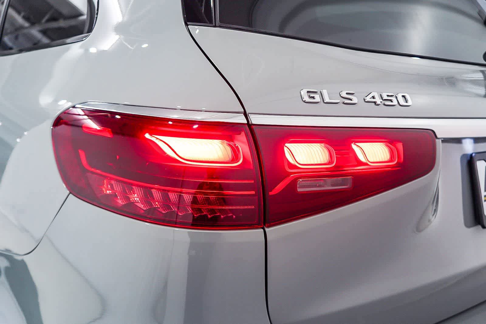 Certified 2025 Mercedes-Benz GLS 450 4MATIC image 9
