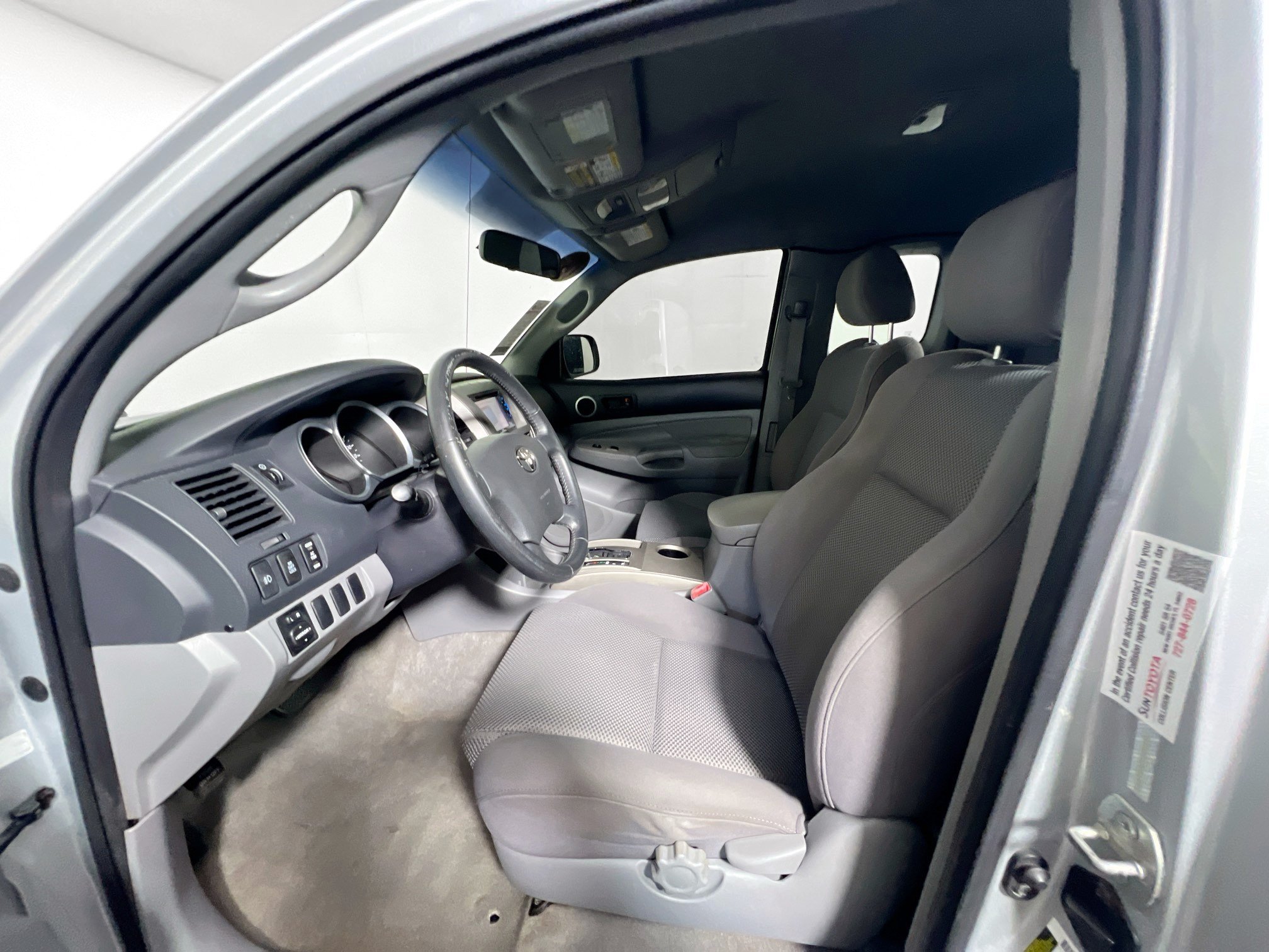 Used 2005 Toyota Tacoma PreRunner RWD image 14