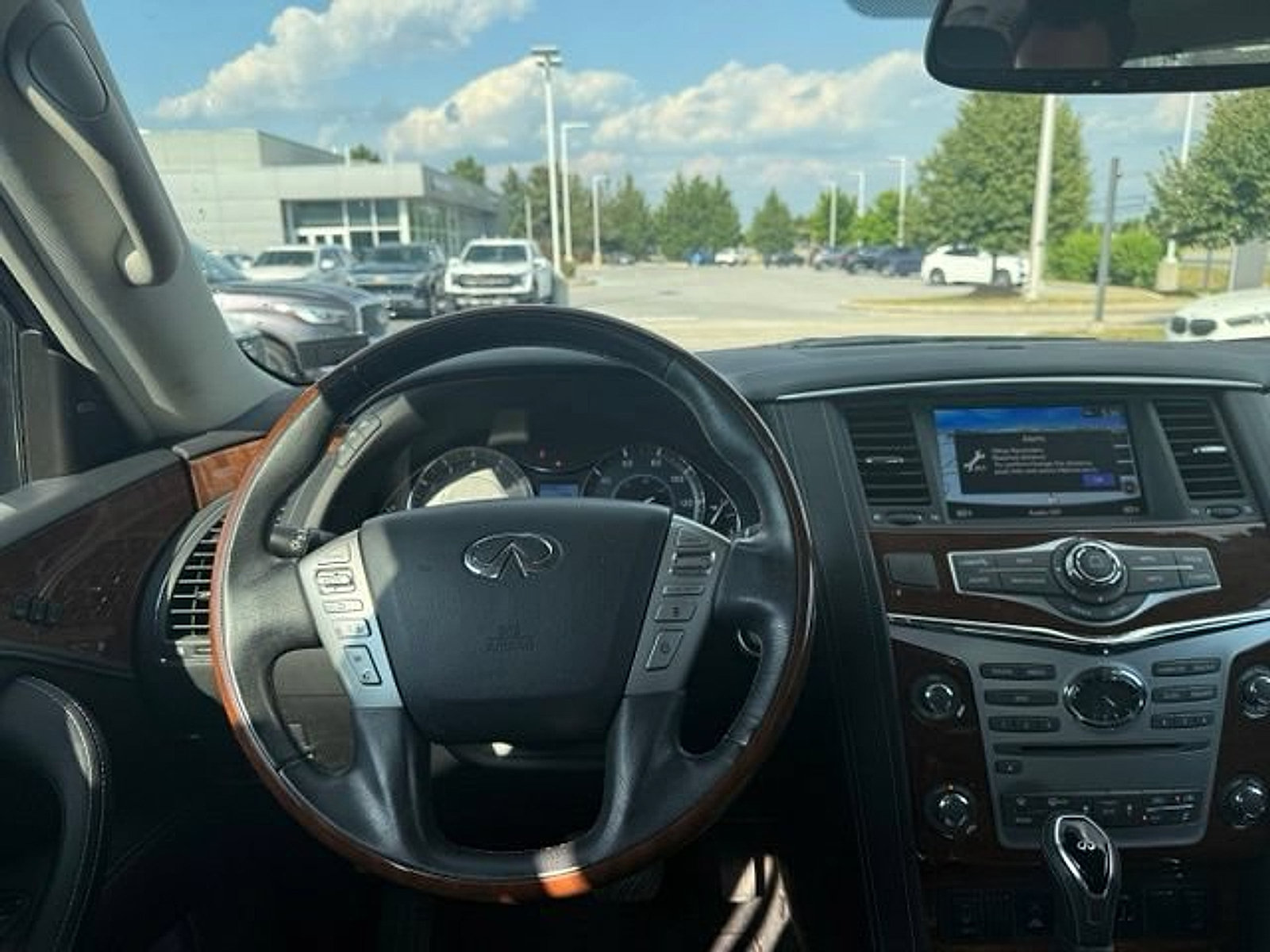Used 2019 INFINITI QX80 Luxe w/ Proassist Package AWD/4WD image 6