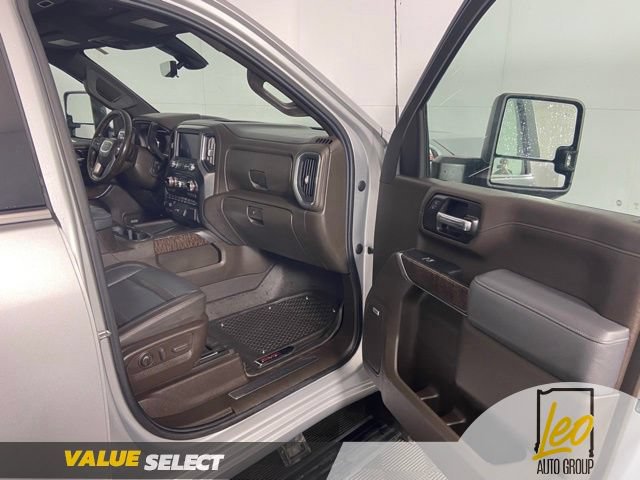 Used 2022 GMC Sierra 3500 Denali w/ Denali Ultimate Package AWD/4WD image 16