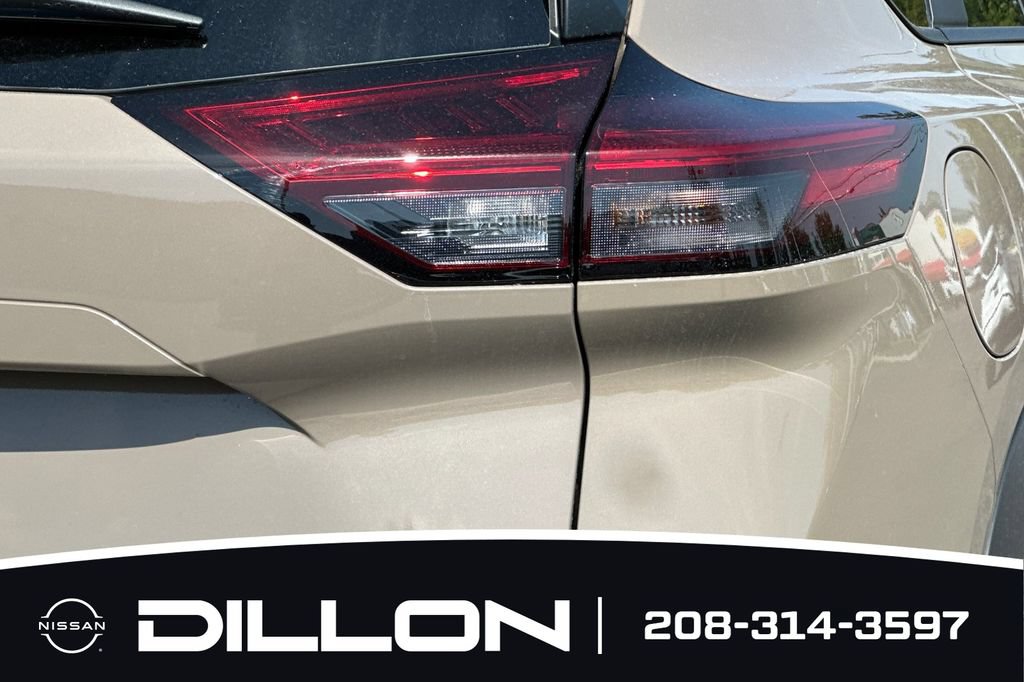 New 2026 Nissan Rogue SV AWD/4WD image 28