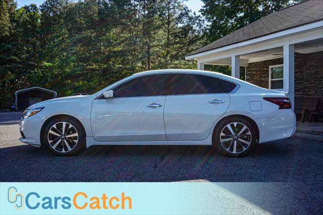 Used 2017 Nissan Altima 2.5 SR FWD image 8