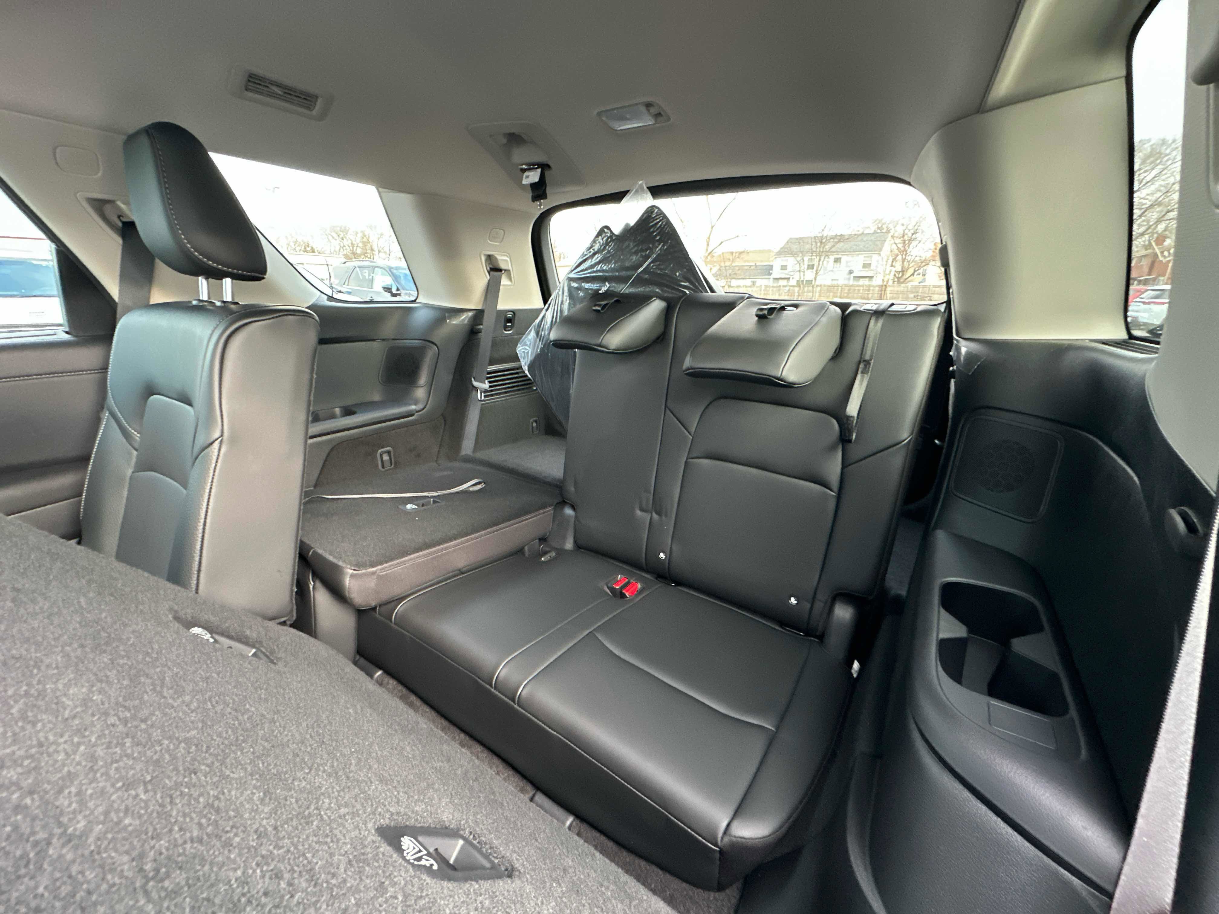 New 2026 Nissan Pathfinder SL w/ SL Premium Package (P04) AWD/4WD image 24