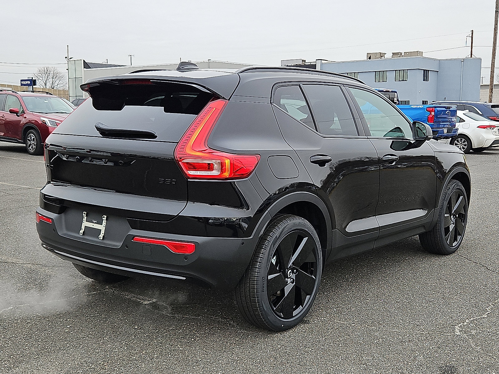 New 2026 Volvo XC40 B5 Ultra w/ Protection Package Premier AWD/4WD image 6