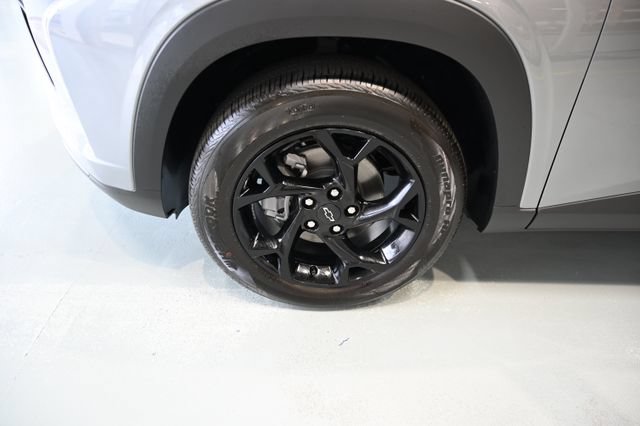 New 2026 Chevrolet Trax LT w/ Sunroof Package FWD image 28