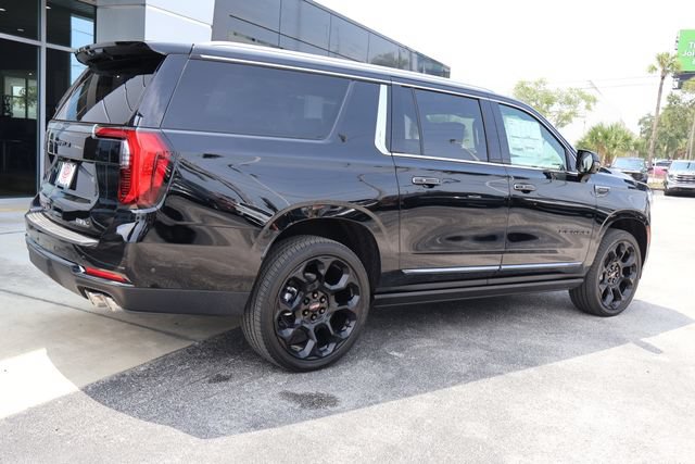 New 2026 GMC Yukon XL Denali Ultimate AWD/4WD image 9