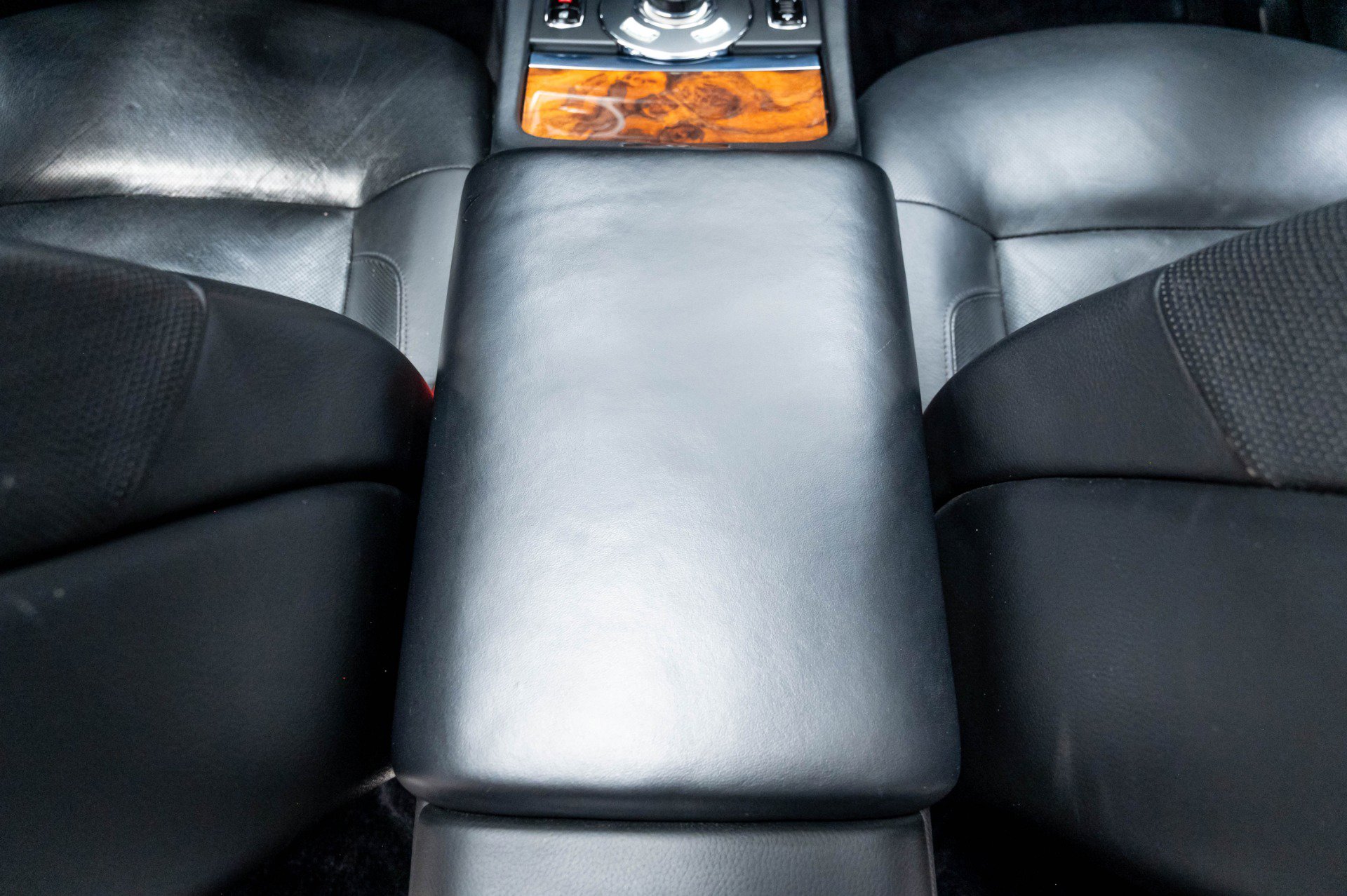 Used 2012 Rolls-Royce Ghost RWD image 41