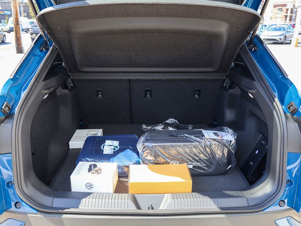 New 2026 Volkswagen ID.4 Pro AWD/4WD image 11