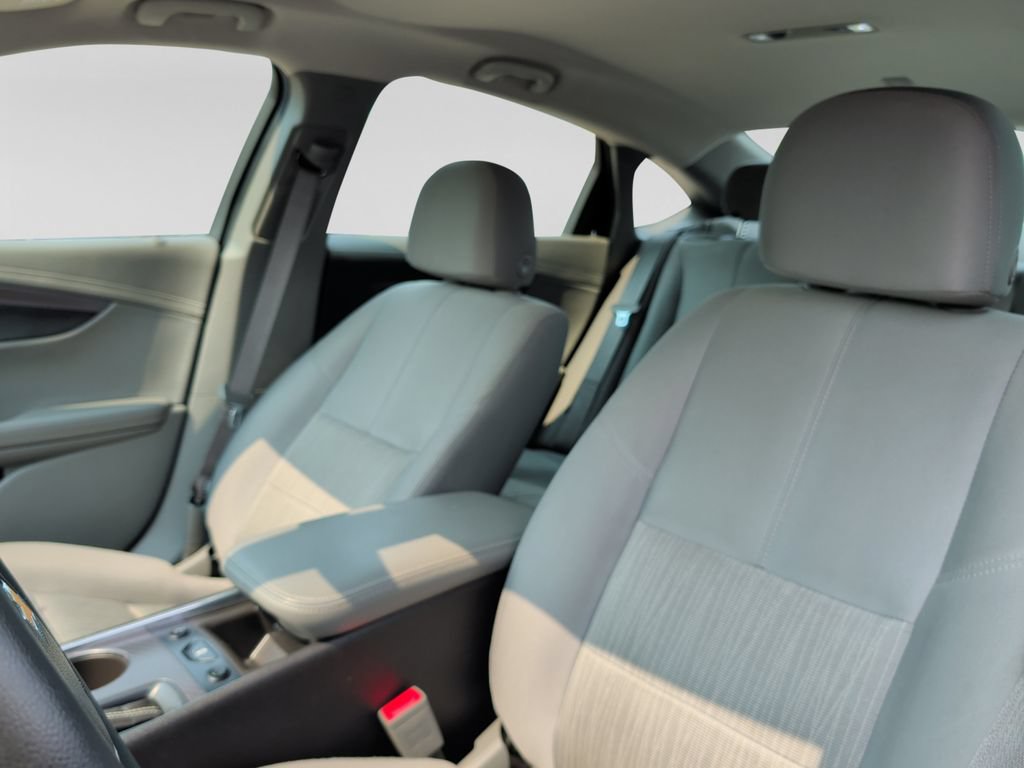 Used 2015 Chevrolet Impala LS w/ LS Convenience Package FWD image 17