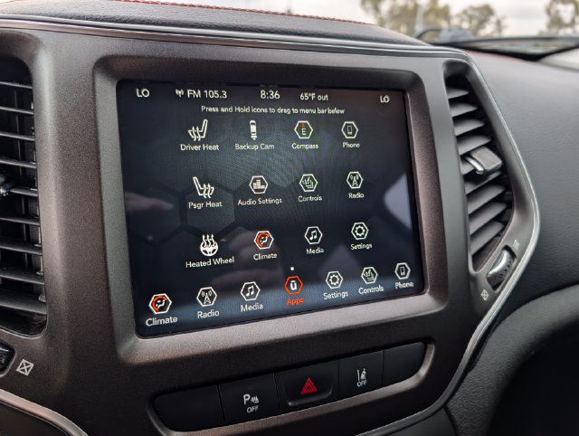 Used 2021 Jeep Cherokee Trailhawk AWD/4WD image 21