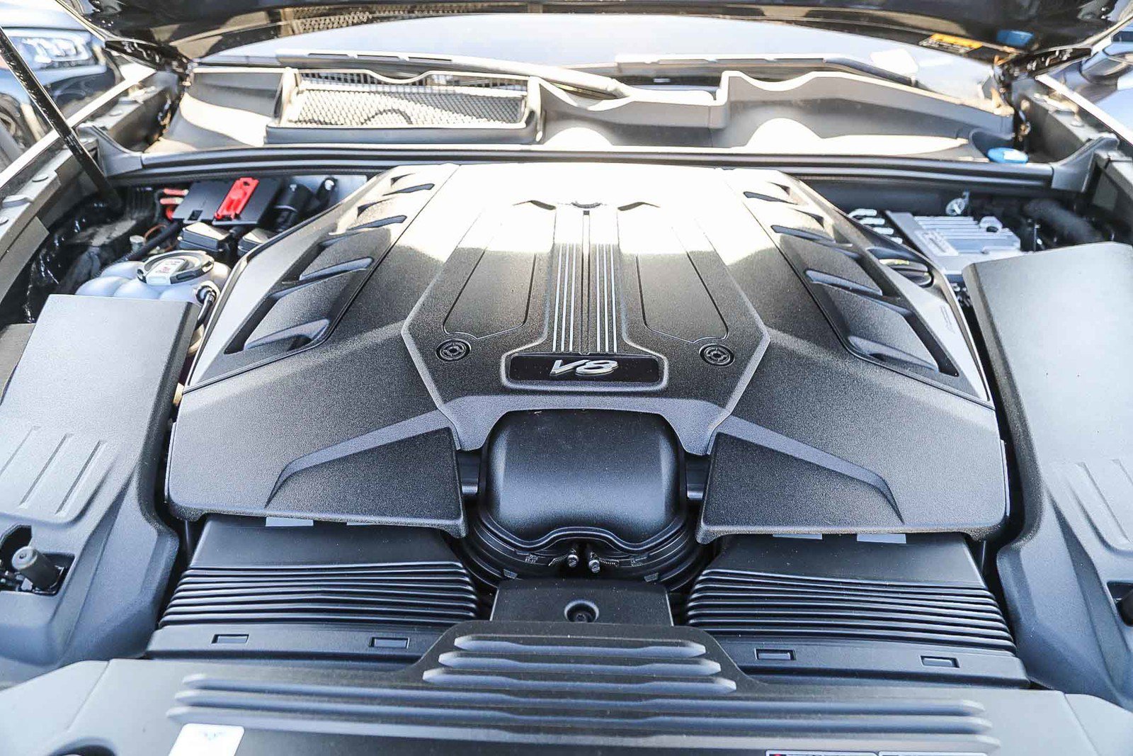 Used 2023 Bentley Bentayga Extended Wheelbase image 27