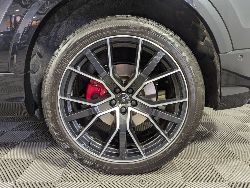 Used 2021 Audi Q8 Premium Plus image 26