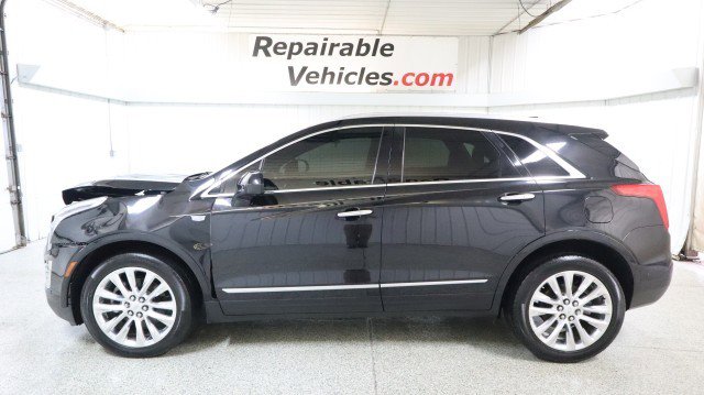 Used 2017 Cadillac XT5 Platinum w/ Driver Assist Package