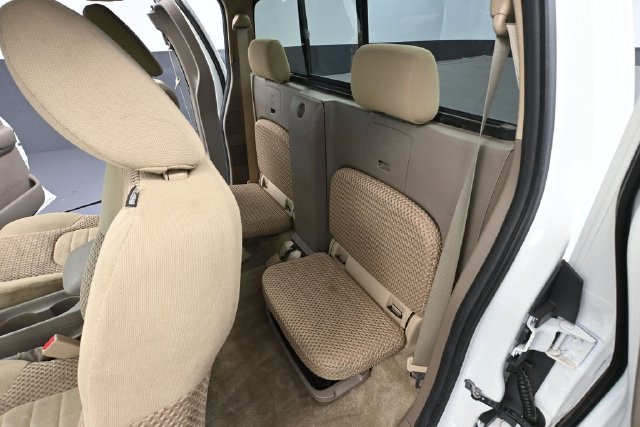 Used 2014 Nissan Frontier SV AWD/4WD image 28