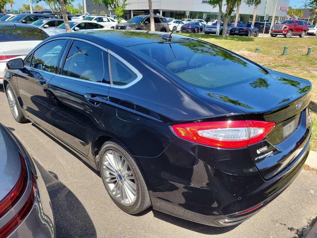 Used 2016 Ford Fusion SE w/ Equipment Group 202A image 8
