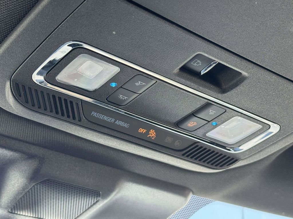 Used 2022 Ford F150 Lightning Lariat image 11