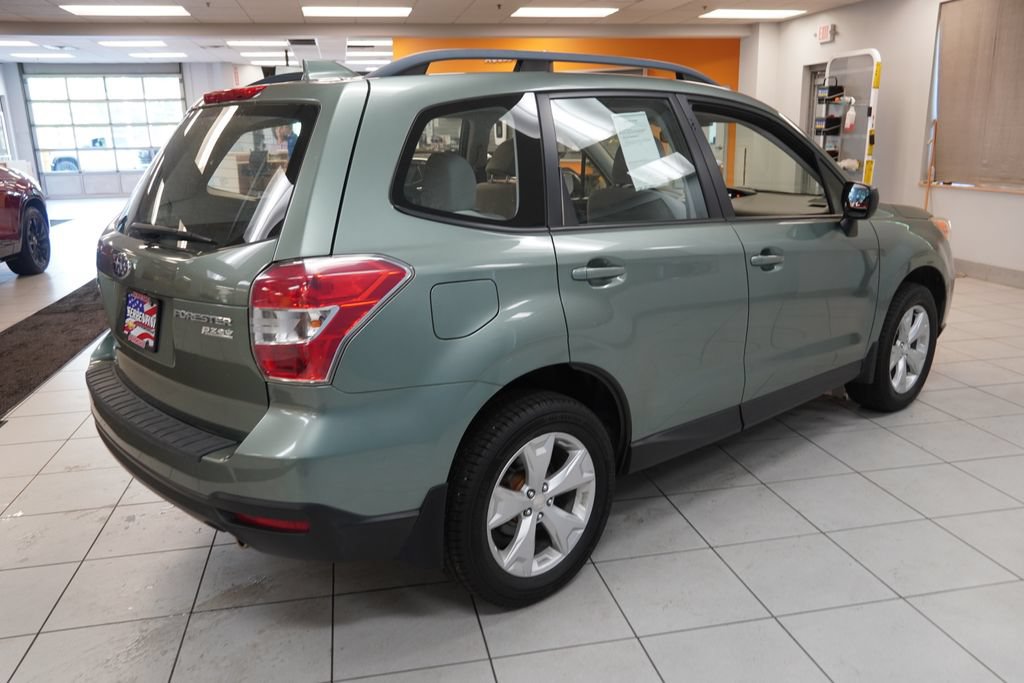 Used 2016 Subaru Forester 2.5i w/ Alloy Wheel Package AWD/4WD image 12