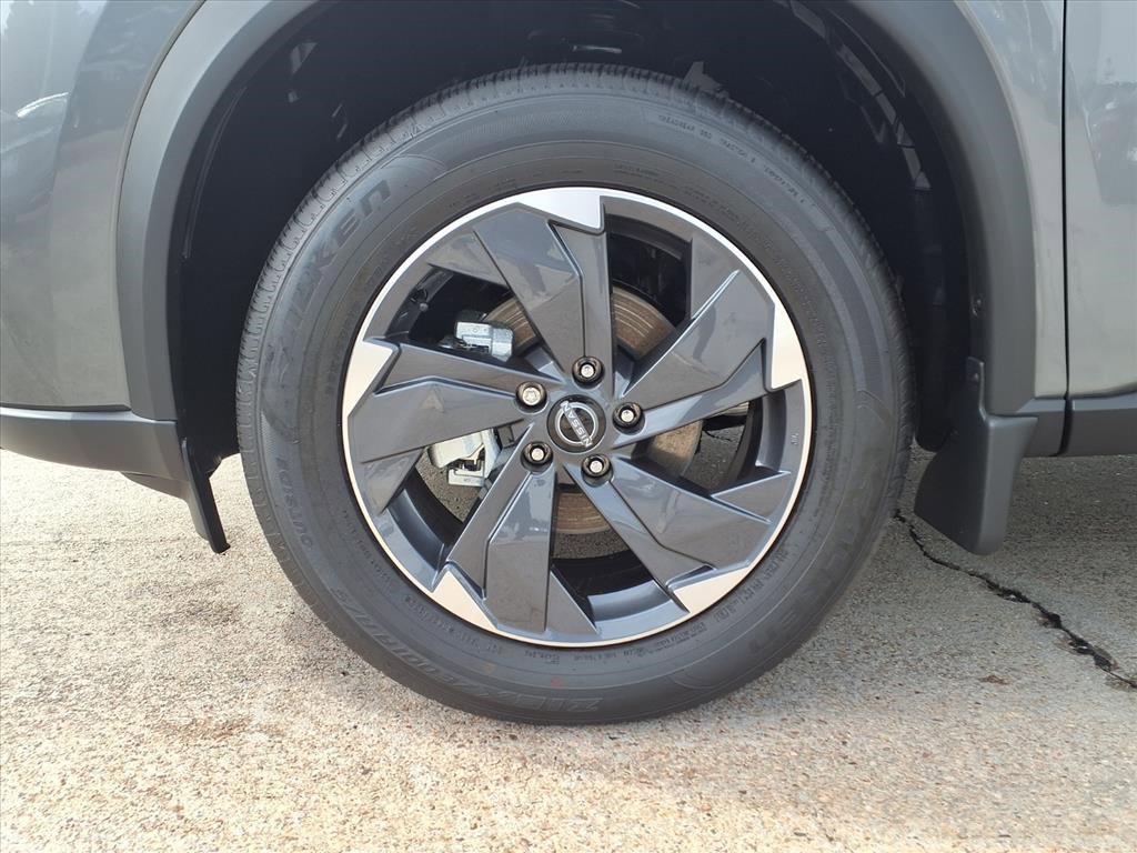 New 2026 Nissan Rogue SV image 4
