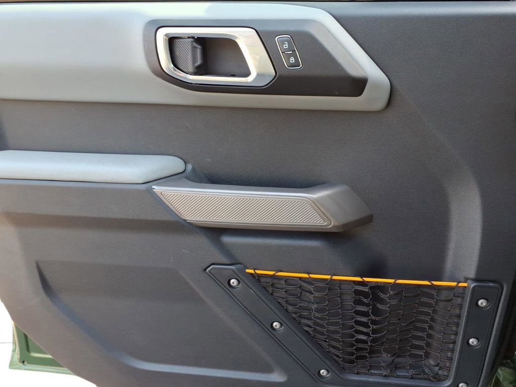 Used 2022 Ford Bronco Badlands w/ Sasquatch Package image 18