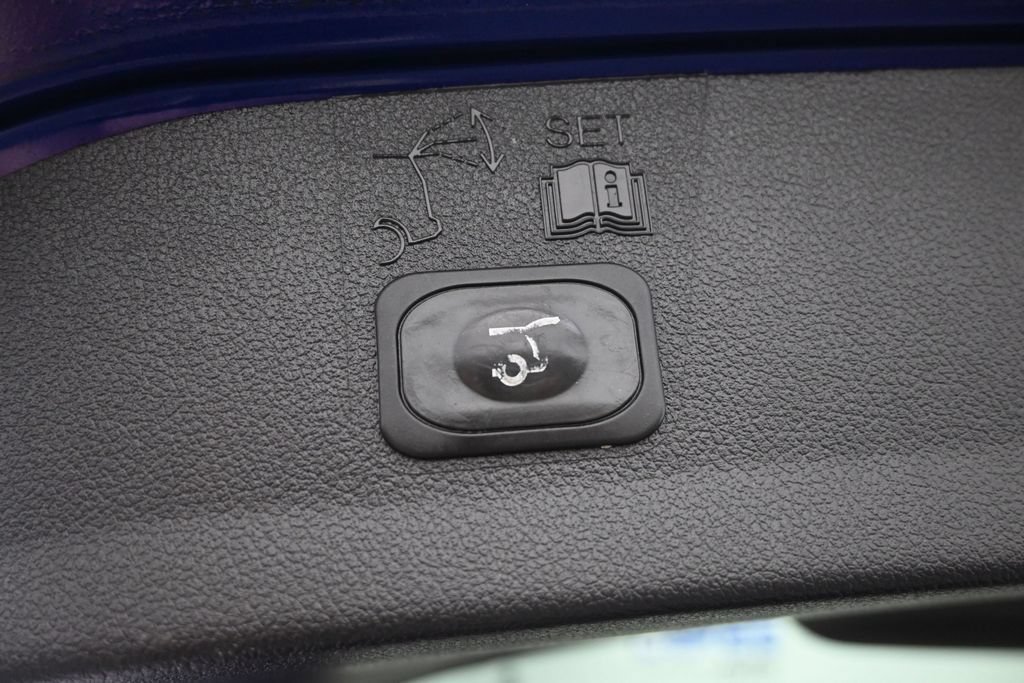 Used 2016 Ford Escape SE w/ Equipment Group 201A FWD image 33