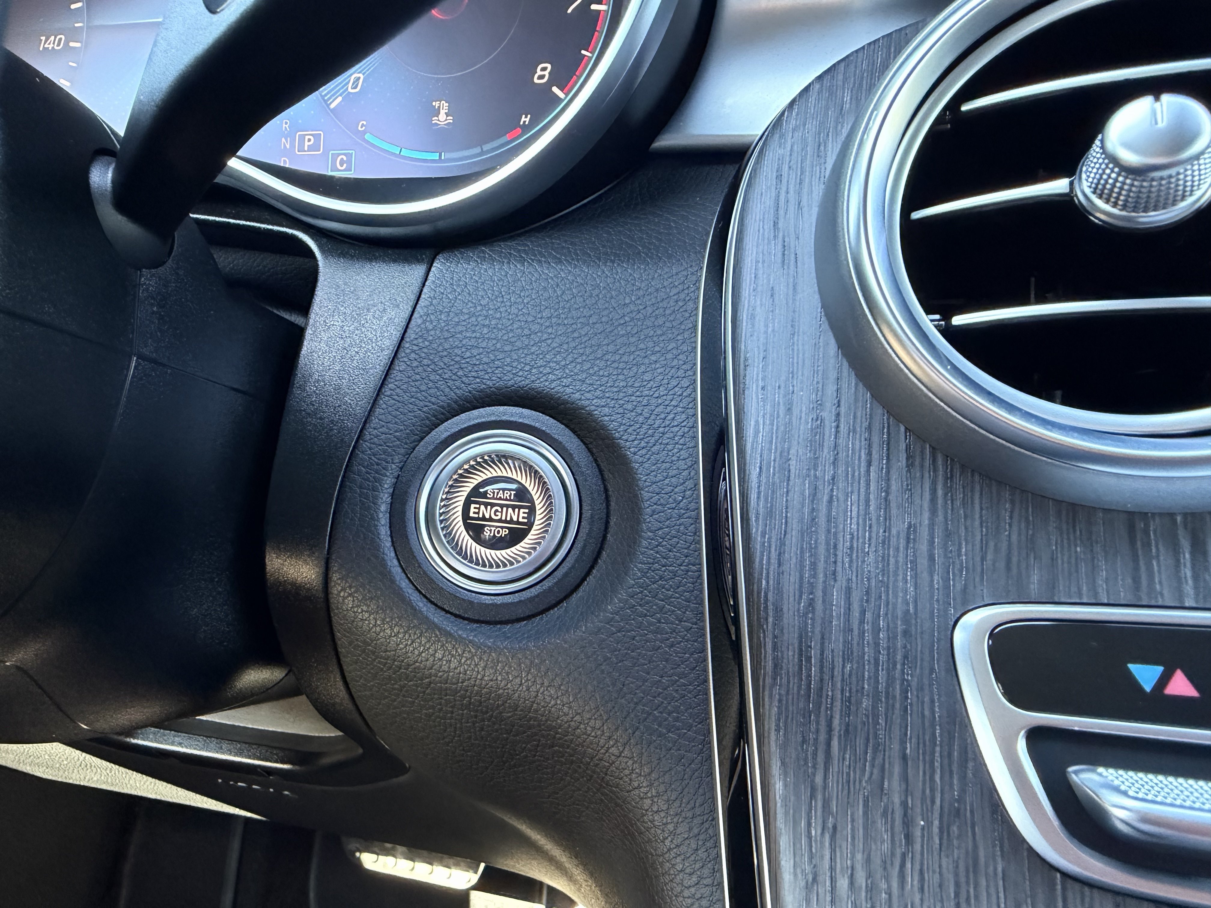 Certified 2022 Mercedes-Benz GLC 300 4MATIC image 20