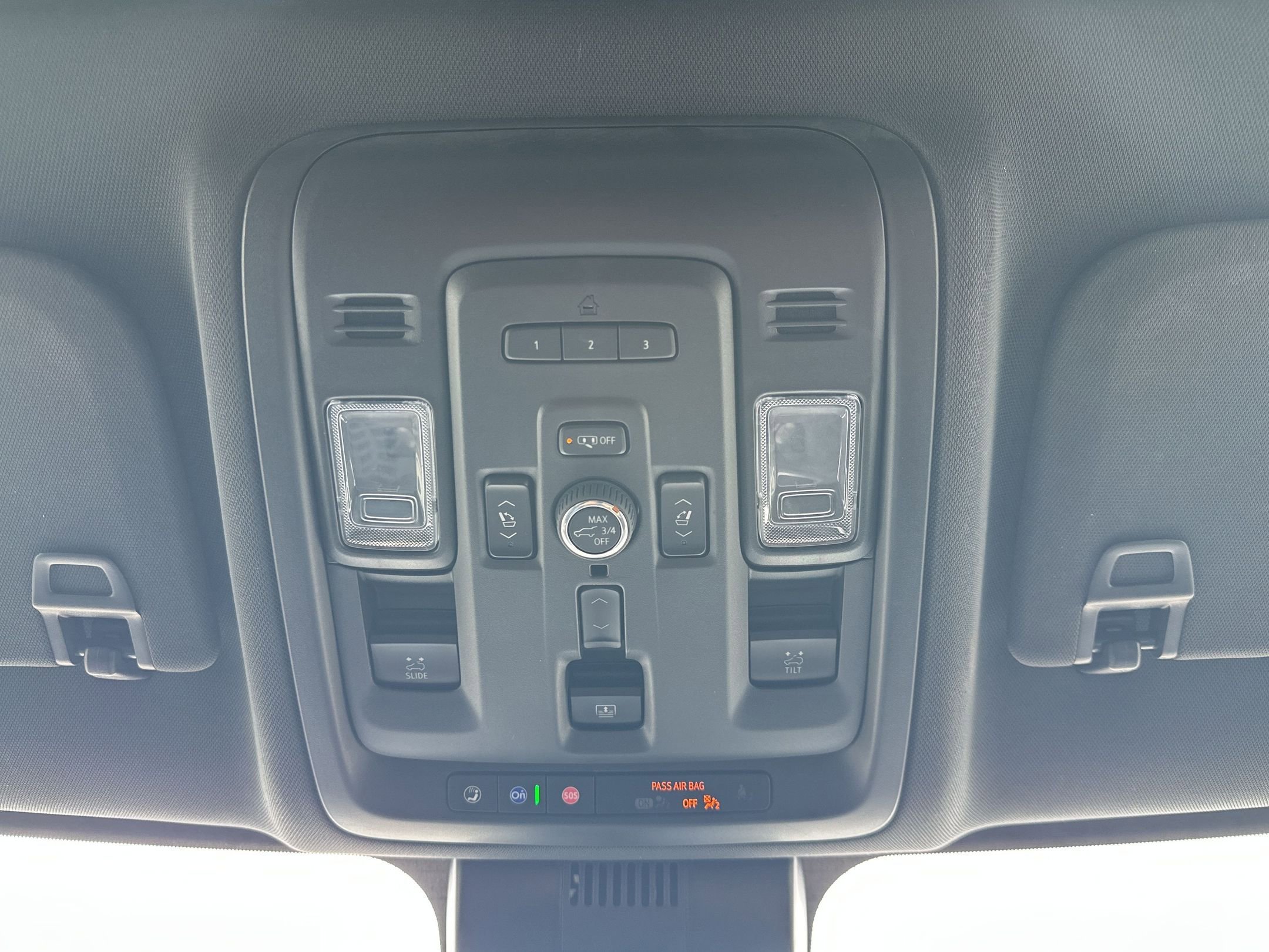 Used 2024 Chevrolet Tahoe Premier AWD/4WD image 23