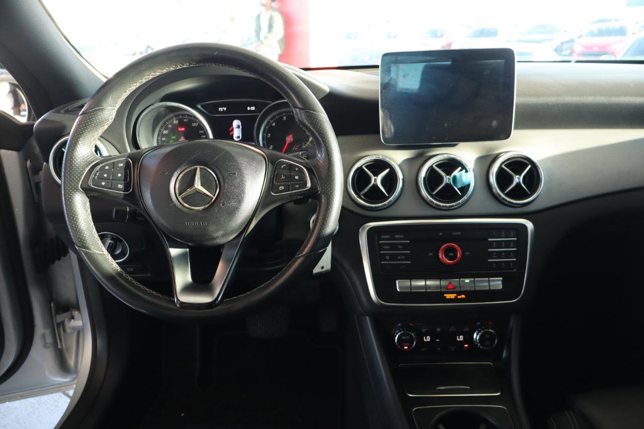 Used 2018 Mercedes-Benz CLA 250 image 17