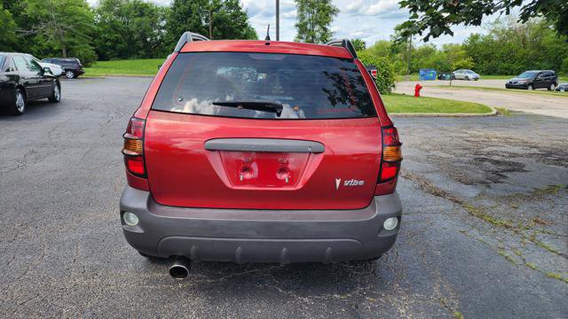Used 2006 Pontiac Vibe w/ Sun And Sound Package FWD image 10