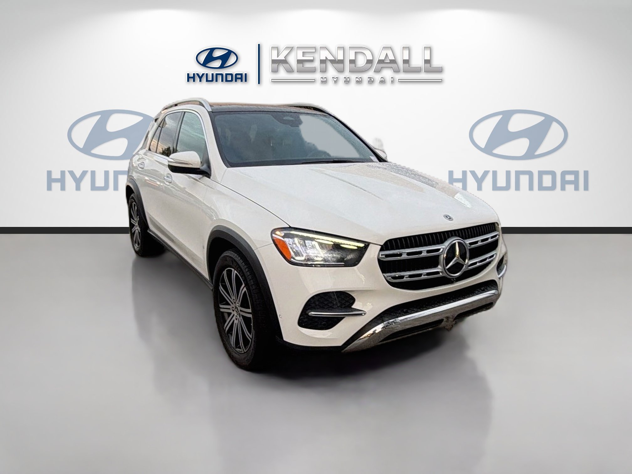 Used 2024 Mercedes-Benz GLE 350 4MATIC image 1